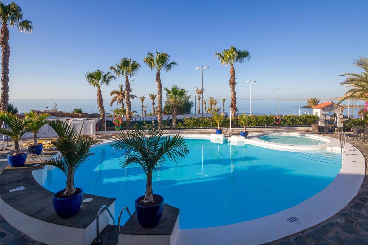 Sunsuites Carolina San Agustin  Luaran gambar